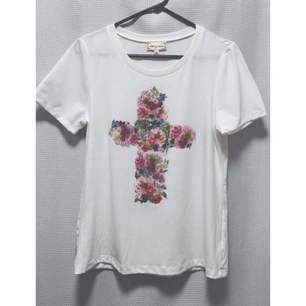Cloth & Portrait Floral Cross Graphic Tee White Rhinestone Women’s Small NWT